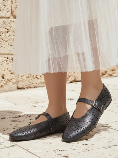 Mary Jane Perseida - черни балеринки Royalfashion от еко кожа с бадемов нос