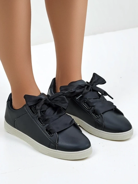 Кецове от еко-кожа на Royalfashion за жени с декоративни връзки Etti