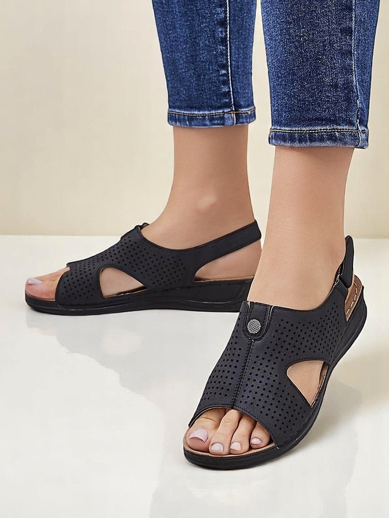 Royalfashion дамски сандали с изрязвания Leminni