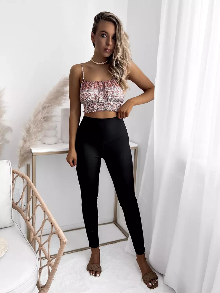 Дамски черен рипсен клин - облекло