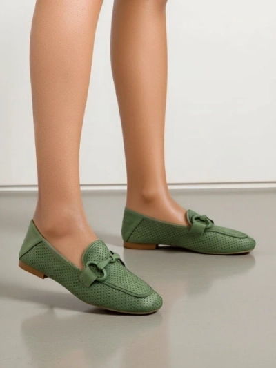 Royalfashion Дамски перфорирани лофери Laamba