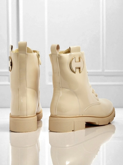 Лакирани дамски боти с връзки Kalen