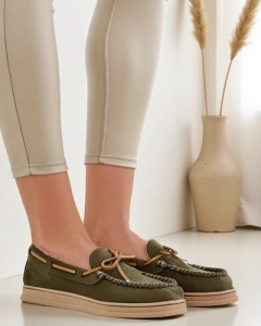 тъмнозелено