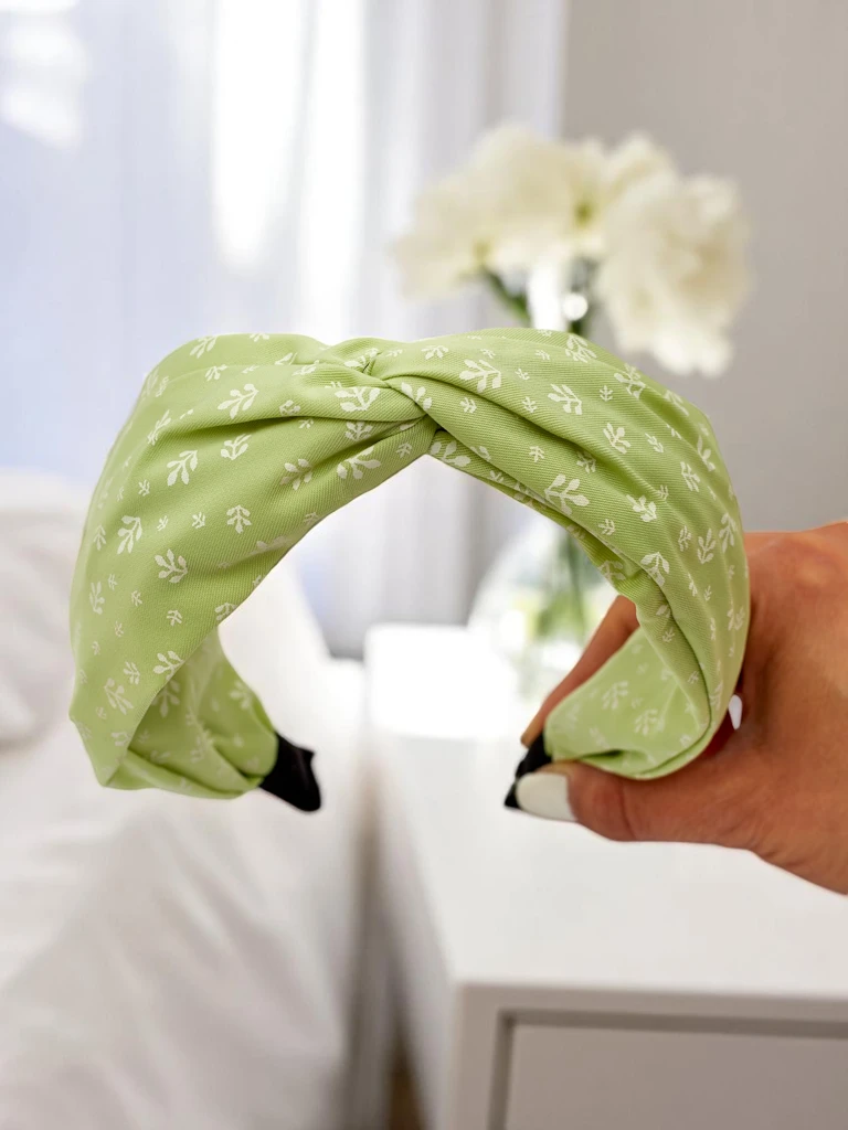 Royalfashion Шарена плитена диадема Nela