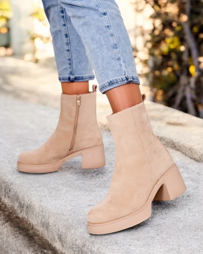 Royalfashion Дамски ботуши с токчета Tratta