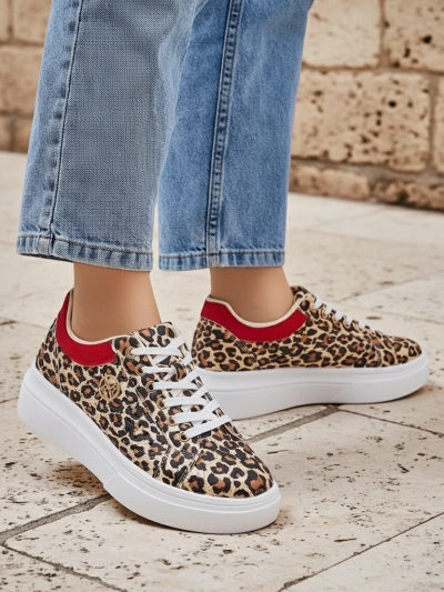 Royalfashion Дамски перфорирани спортни маратонки Leopess