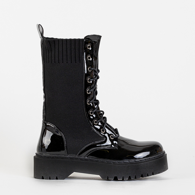 Czarne workery z elastyczną wstawką Kukizo- Obuwie