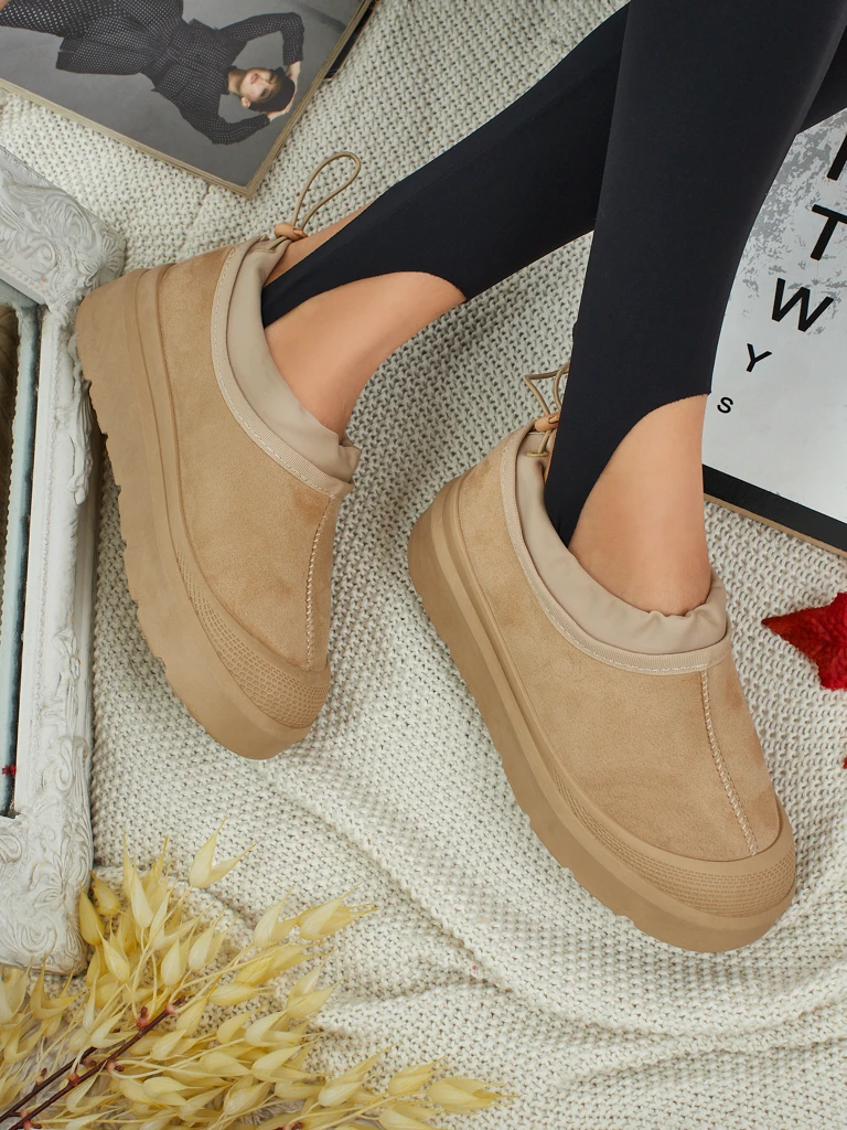 Къси дамски боти а ла сноубутс Velisee