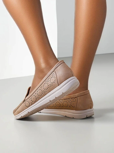 Royalfashion Прободени дамски мокасини Besset