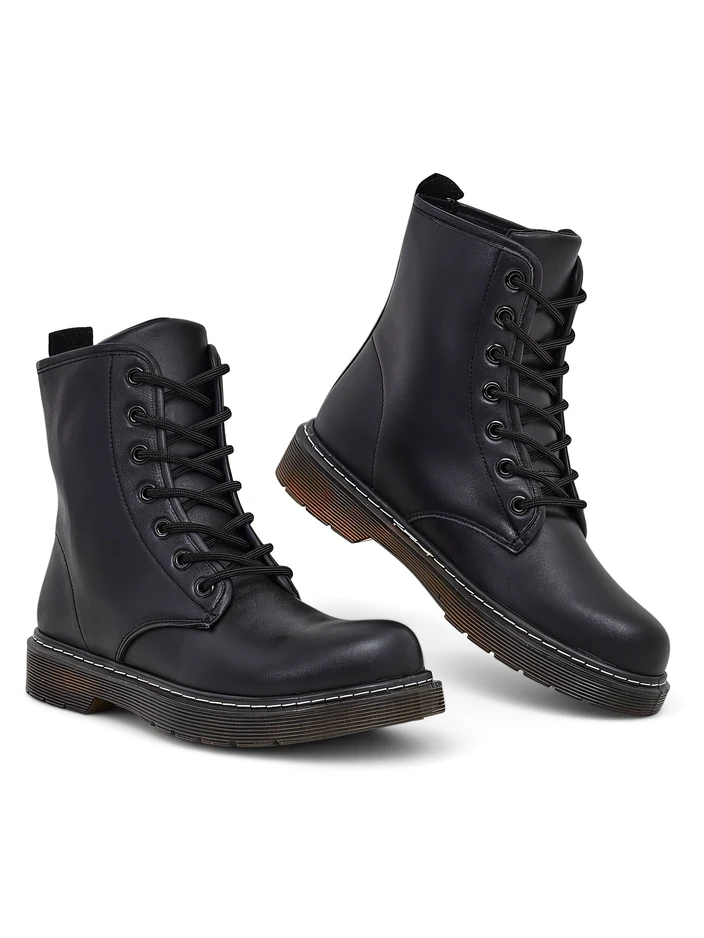 Royalfashion Женски ботуши Frioze