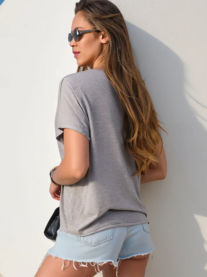 Рокля на Royalfashion - женска блуза от вискоза с къси ръкави и блестящо покритие