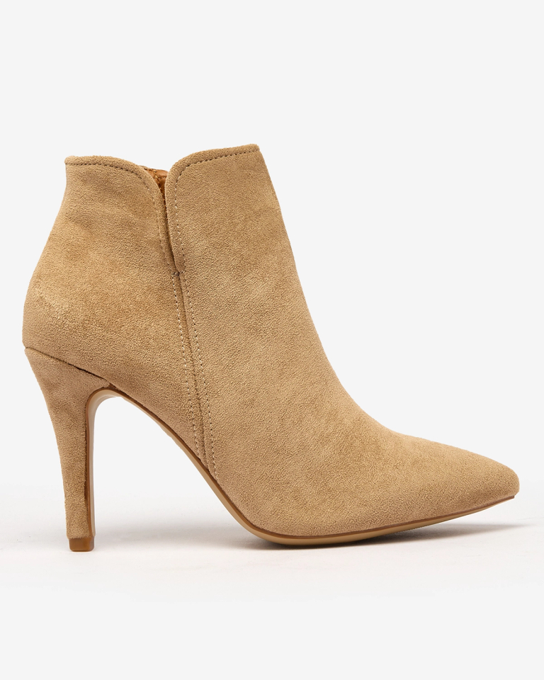 Royalfashion Светлокафяви дамски ботуши на ток Amalenika