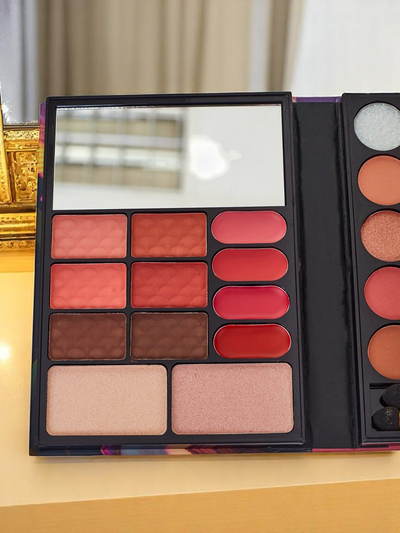 ANYLADY Компактна палитра за грим – сенки за очи, контур, устни 33 цвята