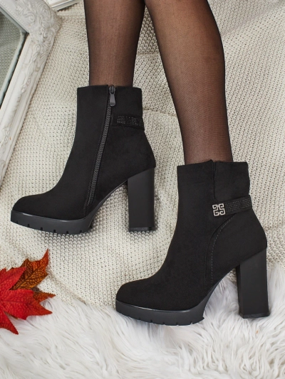 Дамски боти до глезена от еко велур на ток Zavrina