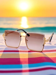 светлокафяв || кафяв