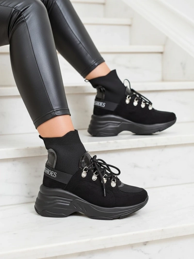 Royalfashion Дамски черни изолирани маратонки Aleppo