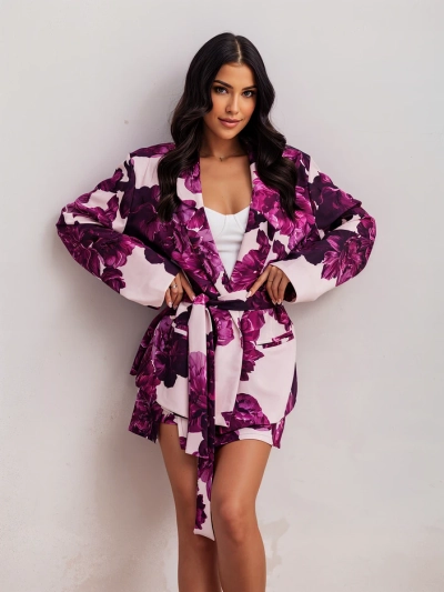 Royalfashion Дамски флорален комплект с връзваща се блезер и къси панталони