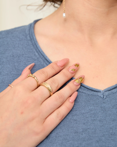 Royalfashion Син дамски пуловер със сърцевидно деколте