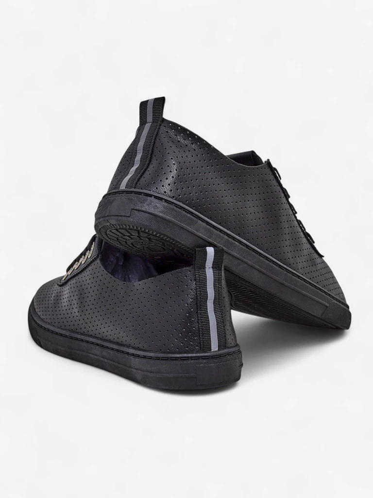 Royalfashion дамски маратонки с камъчета Cytorrie