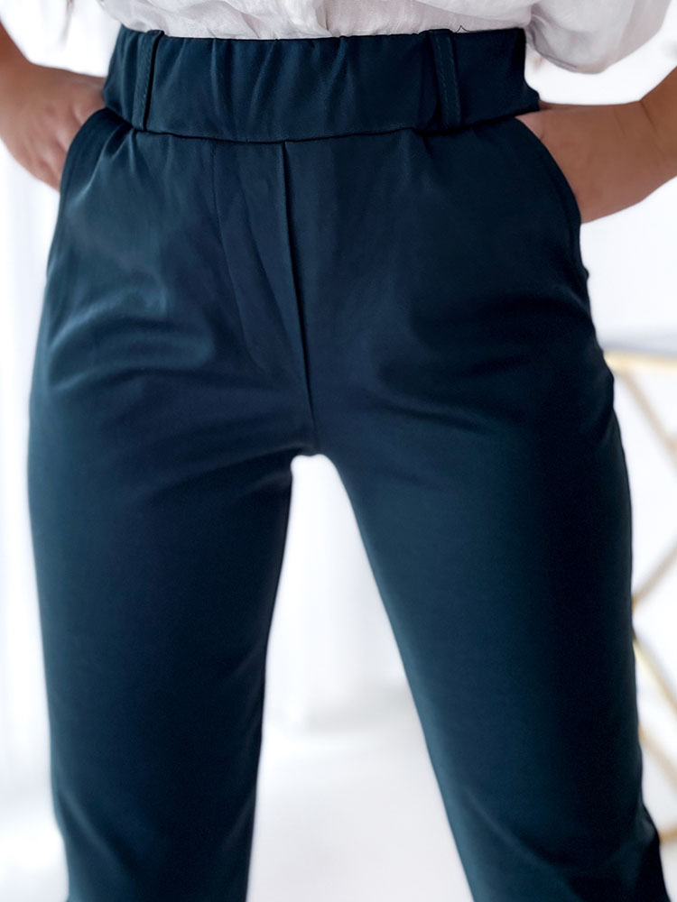 Royalfashion Дамски панталони тип "трегери" в тъмнозелено