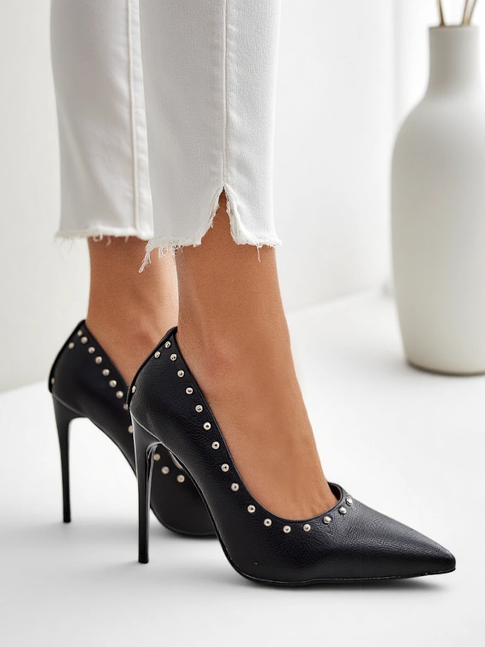 Royalfashion Дамски токчета с шипове Koscalle