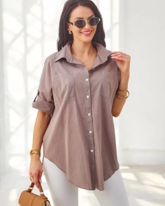 светлокафяв