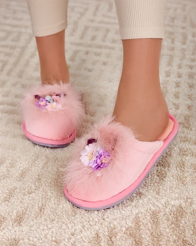 Royalfashion Дамски пухени чехли с цветя Ederra