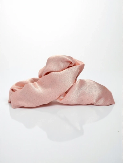 Royalfashion Фиба за коса от сатениран плат – елегантна закопчалка