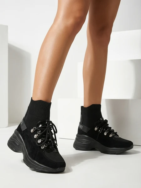 Royalfashion Дамски черни изолирани маратонки Aleppo