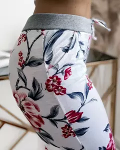 бял || розово