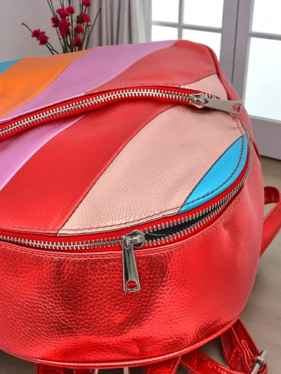 Royalfashion Дамска раница от еко кожа с райета Metallic Stripes