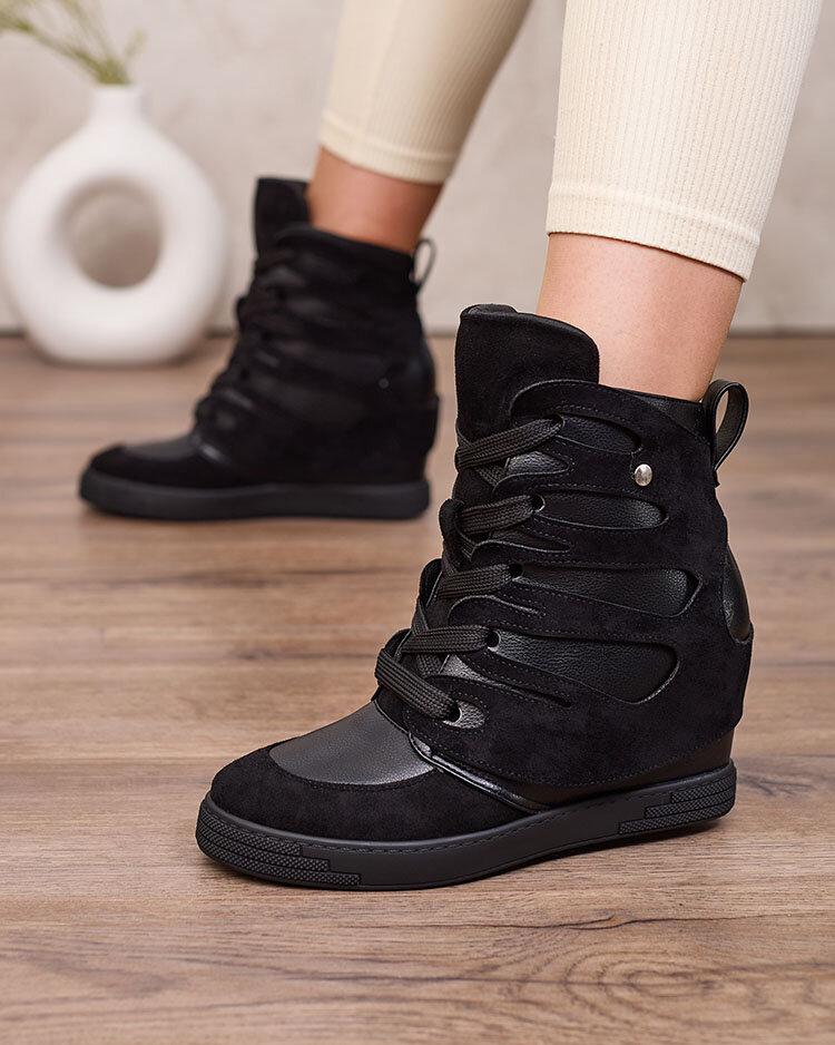 Royalfashion Черни дамски спортни ботуши на ток Pamstinsa