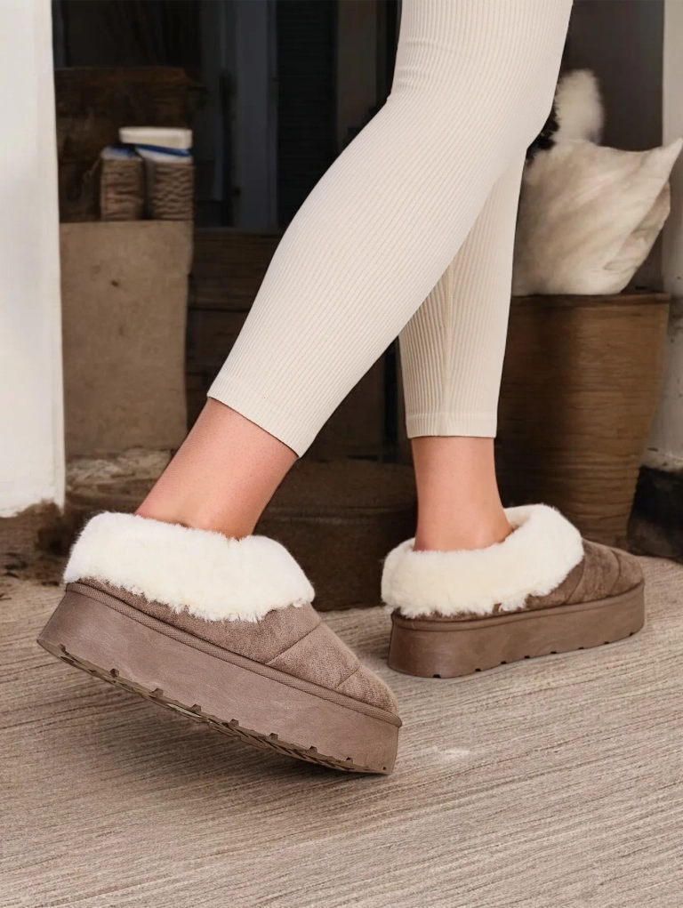 Женски къси ботуши в стил сняг Eliozi