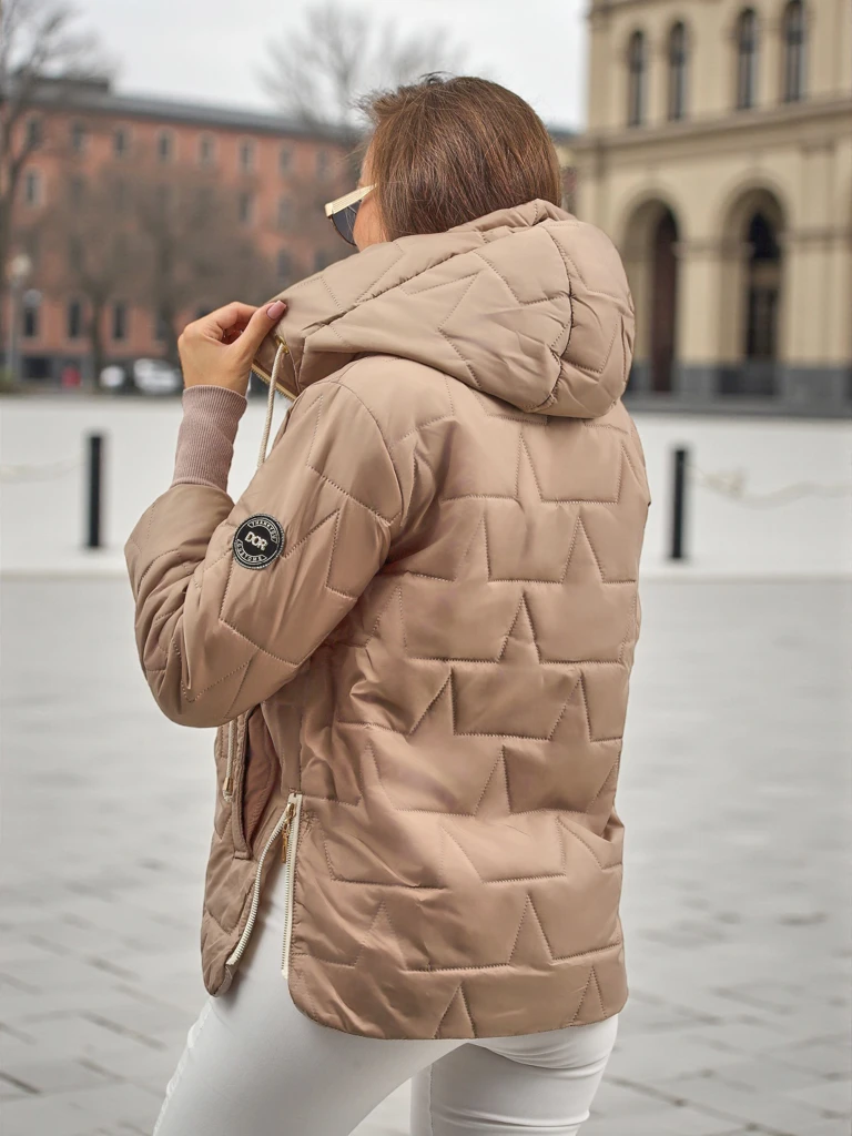 Дамско ватирано яке с качулка и ластици на ръкавите Silent Ridge