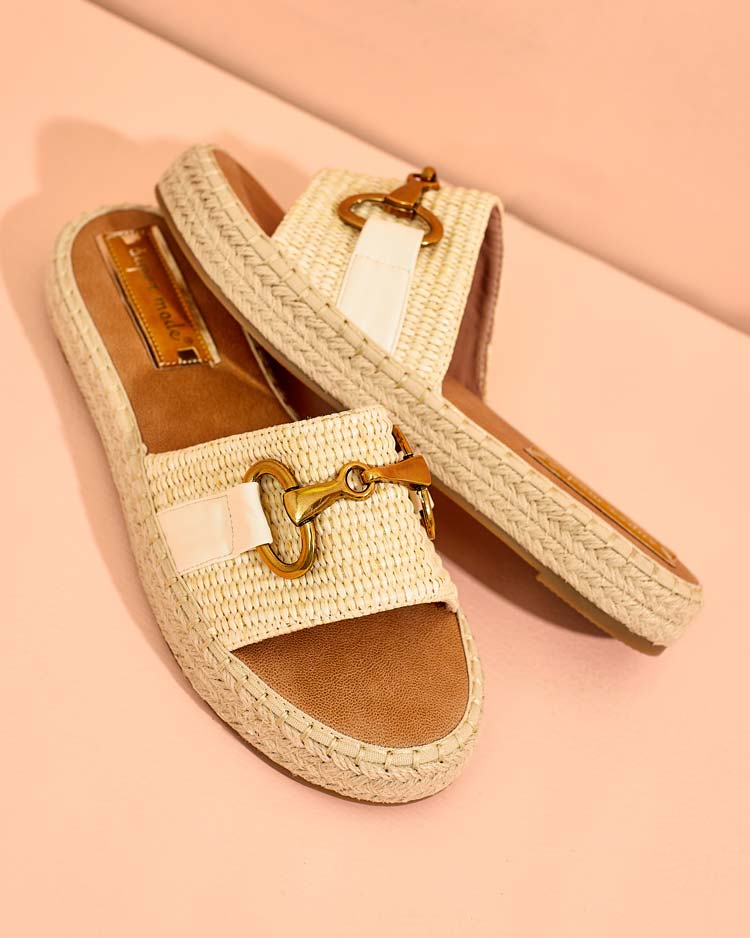 Royalfashion Дамски декоративни джапанки Abic