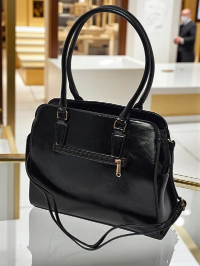 Дамска чанта тип shopper от еко кожа с релеф Iron Lace