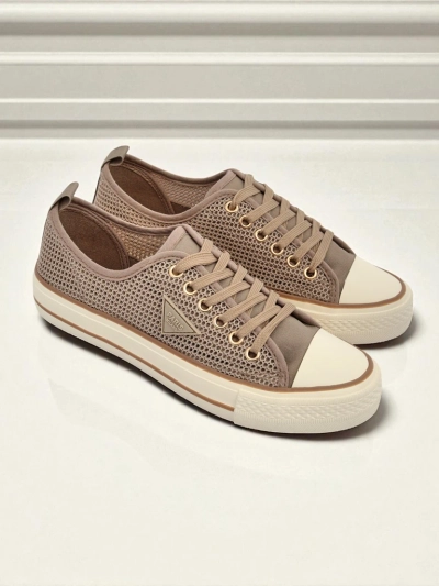 Royalfashion Жилищни перфорираните маратонки Rebbse