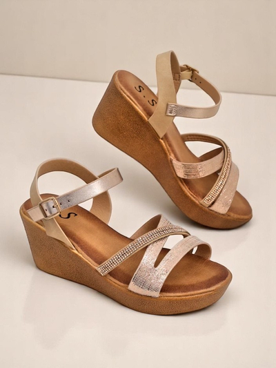 Обувки на ток сребристо с камъни и брокат Eclat