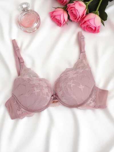 Royalfashion Дамски сутиен push-up с дантела Luna Push-Up