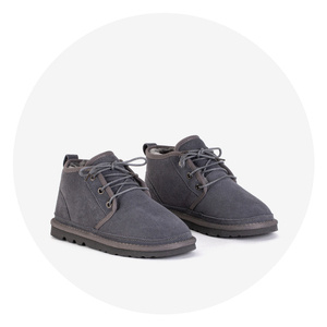 гълъбово сиво