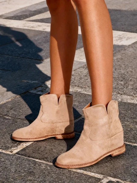 Дамски боти Royalfashion в стил каубой на покрита платформа Blueston