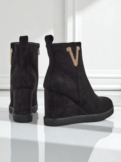 Royalfashion Дамски ботуши на токчета Nerias