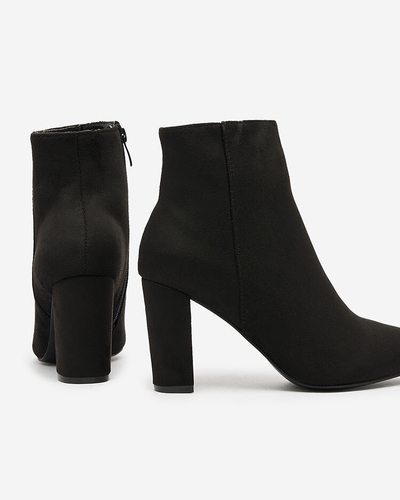 Royalfashion Черни дамски ботуши Lekira