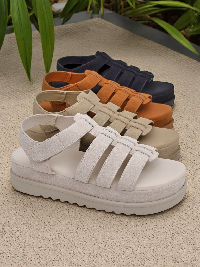 Дамски сандали Heraclea Royalfashion на платформа черни от еко кожа