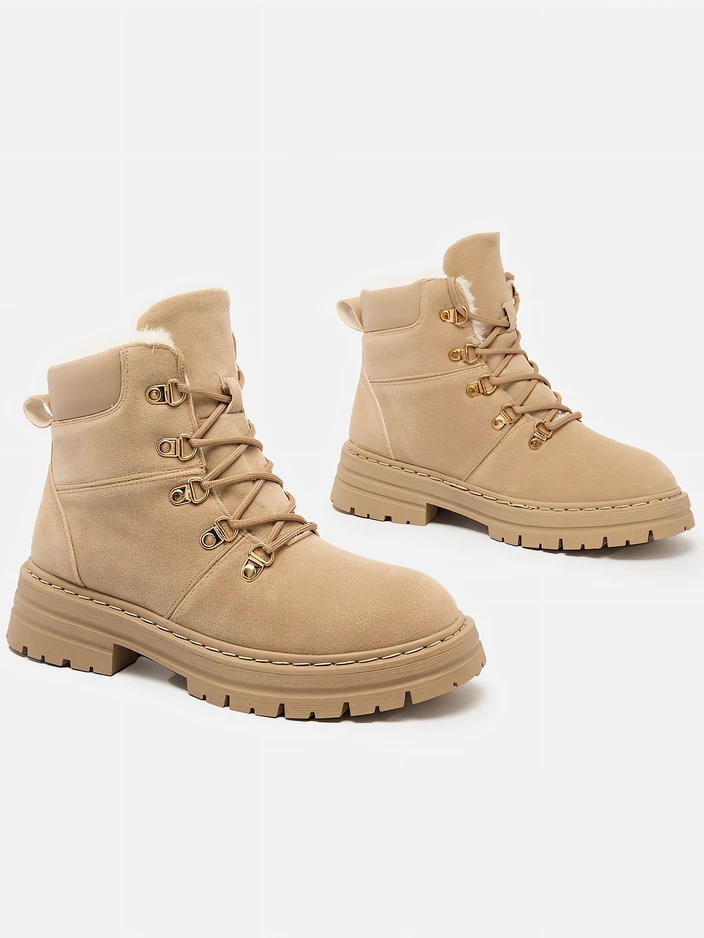 Royalfashion Светлокафяви дамски трапери Develier