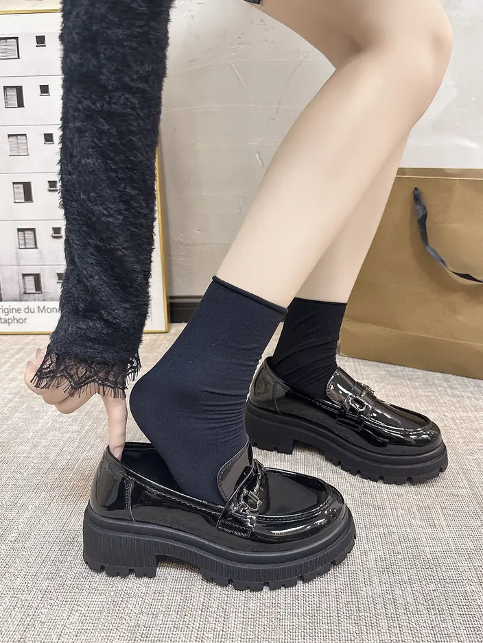 Royalfashion Дамски патентован мокасини Afidale