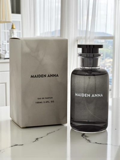 Maiden Anna - Очарователен Парфюм с Акорди на Агар