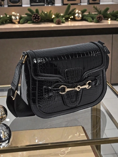 Лакирана малка дамска чанта от еко кожа Lurenn