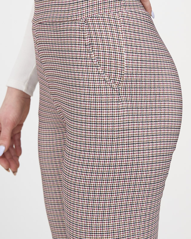 Дамски карирани гащеризони в кестеняво и черно - Облекло