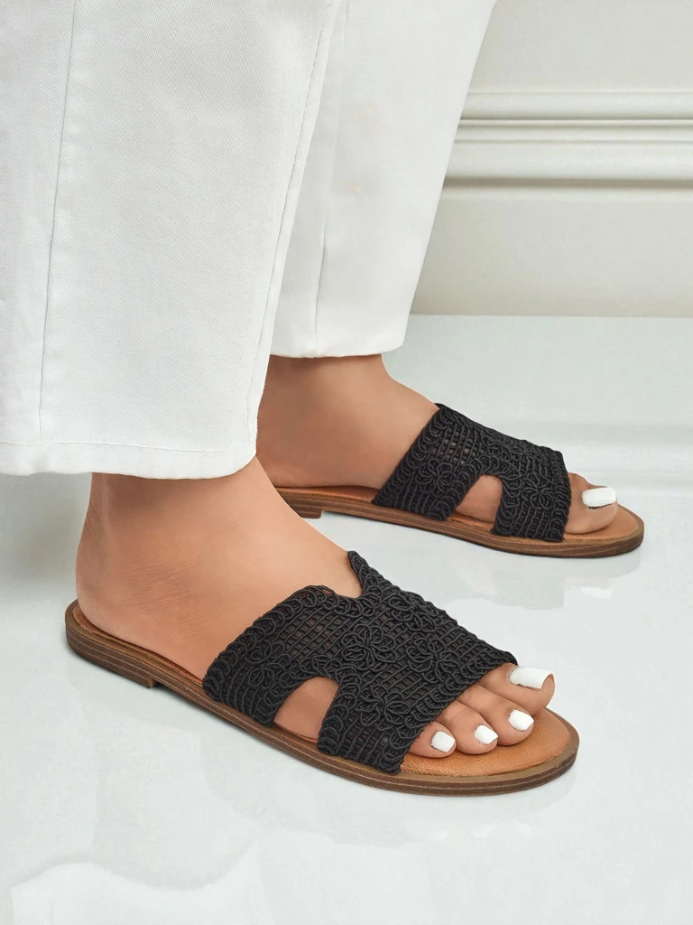 Rpyalfashion Дамски сандали с декоративна каишка Braida